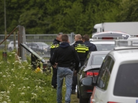 20170105 Man aangehouden weiland naast A16 moerdijkbrug Dordrecht Tstolk 001