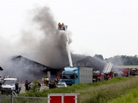 20161006 2000 varkens omgekomen bij grote brand in varkenssstallen Kruisland Tstolk 003