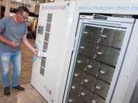 24 uur per dag aangevraagde medicijnen uit de automaat halen