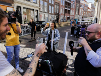 3FM DJ’S Frank en Eva maken radio op fietsvakantie Dordrecht