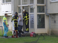 20160409 Bewoonster gered van balkon door brandweer Frank vd goesstraat Dordrecht Tstolk