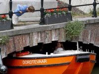 20160306 Halfuur met Dortevaar vast onder het Stadhuis Dordrecht Tstolk 003