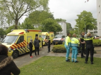 20162005 Man gewond na val van flat Dordrecht Tstolk 002