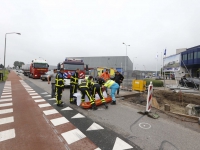 20161406 Man na val in bouwput , met beenletsel naar het ziekenhuis Dordrecht Tstolk 004