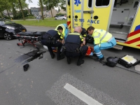 20163105 Man met hoofdletsel afgevoerd na val met scooter Dordrecht Tstolk
