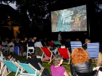 20162907 Film kijken in tuin Dordrechts Museum Dordrecht Tstolk