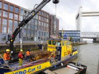 20161506 Afzet hekken uit oude maas getakeld Oude maas Kalkhaven Dordrecht Tstolk 002