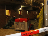 Twee aanhoudingen na vondst tientallen jerrycans