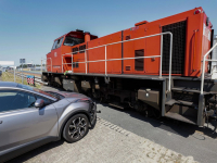 Aanrijding auto met trein Kreekweg Dordrecht