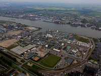 Luchtfoto\'s Dupont Chemours Dordrecht