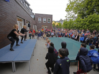 Aerobics op het schoolplein Vest Dordrecht