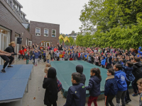 Aerobics op het schoolplein Vest Dordrecht