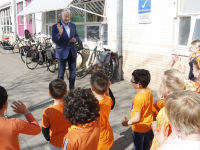 DORDRECHT - Schapenkoppen in het groen. Johan Sieben stuurde dit vredige plaatje naar redactie@dordtcentraal.nl.