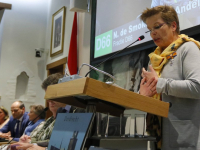 Nelleke de Smoker benoemd tot lid in de orde van Oranje Nassau stadhui Dordrecht