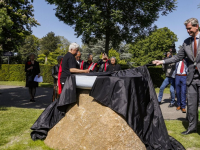 Onthulling Moluks herinneringsmonument  Essenhof Dordrecht