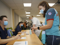 Albert Schweitzer start met vaccinatie medewerkers Dordrecht