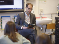 Voorlezen wethouder Heijkoop basisschool Repelaer Dordrecht