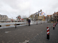 Tijdelijke brug Nieuwe Haven in gebruik Dordrecht