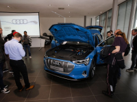 ‘studie-object’ is een Audi E-tron Audi centrum Mijlweg Dordrecht