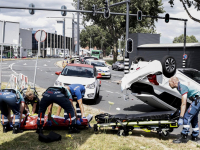 25072022-Auto-over-de-kop-geslagen-Laan-vd-naties-Dordrecht-Stolkfotografie