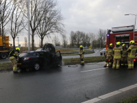 Auto in brand op oprit N3