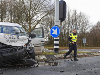 20172812-Autos-frontaal-op-elkaar-gebotst-Langeweg-Munikkensteeg-Zwijndrecht-Tstolk-003