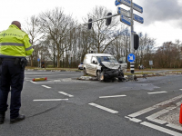 20172812-Autos-frontaal-op-elkaar-gebotst-Langeweg-Munikkensteeg-Zwijndrecht-Tstolk-004