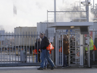 Azijnzuur lekkage Dupont Baanhoekweg Dordrecht