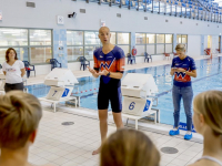 Maarten vd Weijden opent zwemvierdaagse Sportboulevard Dordrecht