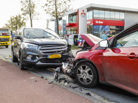 20102022-Bestuurder-aangehouden-na-aanrijding-op-Mijlweg-Dordrecht-Stolkfotografie