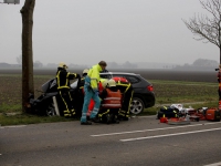 20140212-Bestuurster-gewond-na-crash-met-auto-tegen-boom-N285-Langeweg-Tstolk_resize