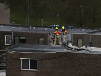 Daken van woningen afewaaid aan Keteldiep Dordrecht
