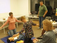 20171210-AED-training-voor-bewoners-Nieuw-Land-van-Valk-Dordrecht-Tstolk-002