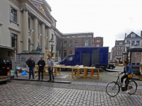 Opbouwen van filmopnames stadhuisplein Dordrecht