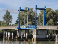 Blauwe brug Wantij afgesloten voor aanleg extra aanrijroute hulpdiensten