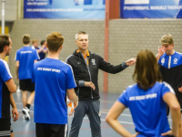 RTC training door bondscoach Nijbeek sporthal De Dijk Dordrecht