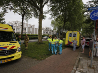 Enorme rookontwikkeling bij autobrand in parkeergarage onder woningen