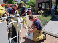 15062022-Brandweer-bevrijdt-vastzittende-vogel-uit-boom-Balkengat-Zwijndrecht-Stolkfotografie-001