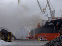 Veel rookontwikkeling bij brand op zeeschip