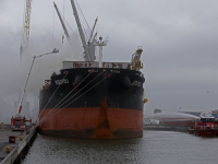 Veel rookontwikkeling bij brand op zeeschip