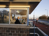 Brugwachter Teus Prins Hendrikbrug Dordrecht