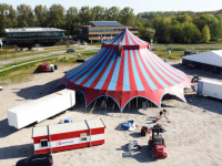 Opbouwen Circustent Laan van Europa Circus Royal Dordrecht