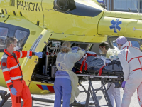 Coronapatiënten per traumaheli naar andere ziekenhuizen