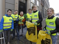 20172403 Opschoonactie kinderen CBS Horizon in Dordrecht Tstolk