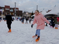 20161612 Schaatsen op het Statenplein Dordrecht Tstolk 001