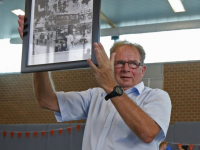 20173108 Geëmotioneerde directeur Hans neemt afscheid van de Mondriaan Dordrecht Tstolk 003