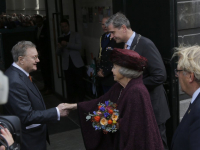 Beatrix bij onthulling standbeeld Willem van Oranje Dordrecht