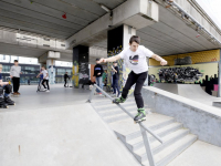 Kinderen en jongeren gebruiken het skatepark Dordrecht