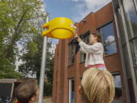 Korfbalpaal officieel in gebruik genomen door schoolkinderen De Sterrekijker Dordrecht