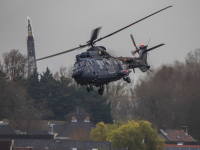 03122021-Defensie-traint-met-Eurocopter-helikopters-boven-Dordtse-Kil-Dordrecht-Stolkfotografie